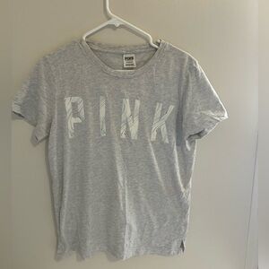 VS Pink Light Gray T-Shirt Small